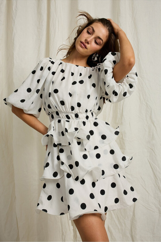 Volangkjole med ballongermer - Natur