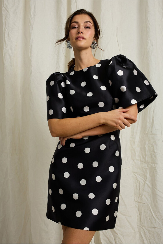 Kjole med puffermer - Svart