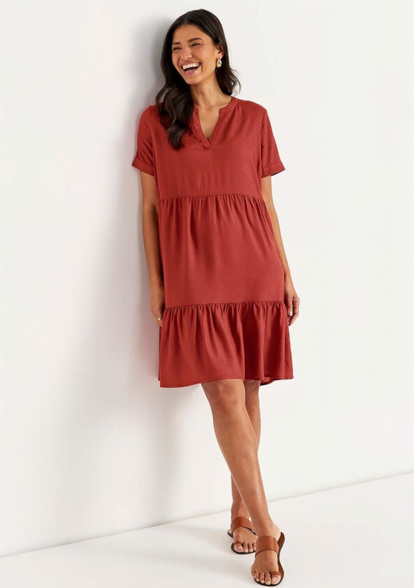 Viskosekjole med volang