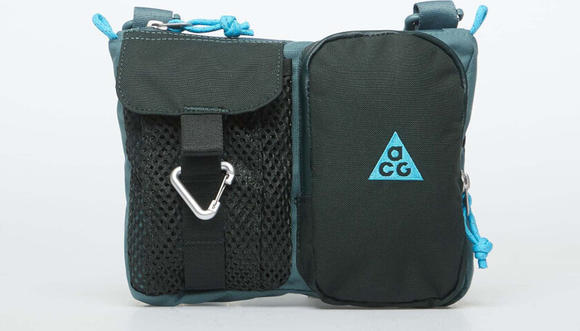 Veske Nike ACG "DAYMAX" Crossbody Bag 3L Mineral Slate/ Black Spruce/ Baltic Blue Universal