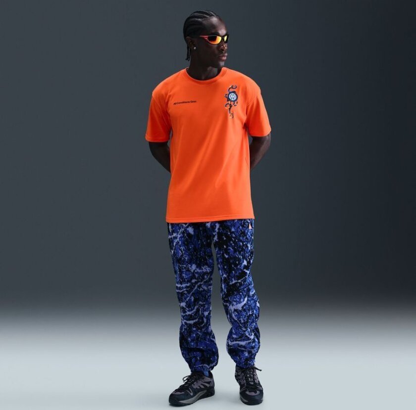 Inter X Acg T-skjorte 4. - Neon Oransje - Nike, størrelse Large