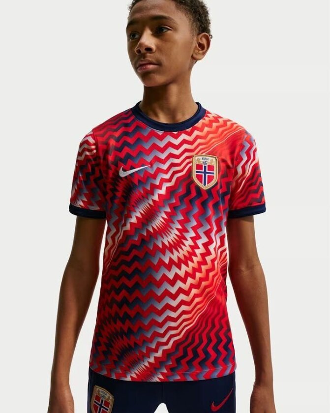 Norge Trenings T-Skjorte Dri-FIT Pre Match World Cup 2026 - Rød/Blå/Hvit Barn - Nike, størrelse XL: 158-170 cm