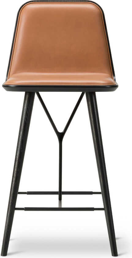 Spine Wood Base Barstool, Svartlackerad, Svart metall, Lädergrupp 1, 75 Cognac - Barstoler - Space Copenhagen - Brun,Svart - Lær/Tre