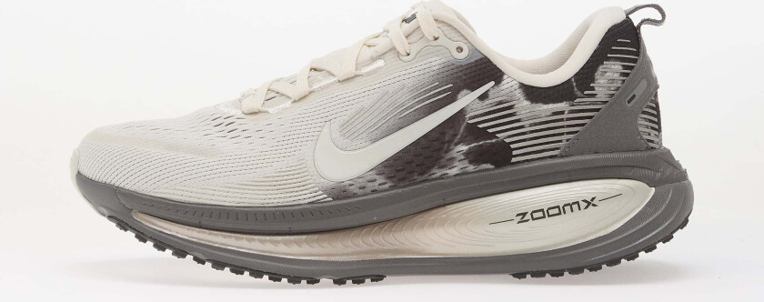 Joggesko Nike Vomero 18 Se Phantom/ Sail-Pencil Point-Anthracite EUR 38