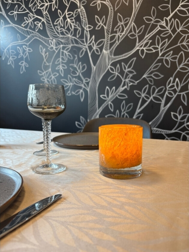 Securit® sett 12 stk. MANI glass-lysestaker og LED telys, gyllen oransje/farget + hvitt lys