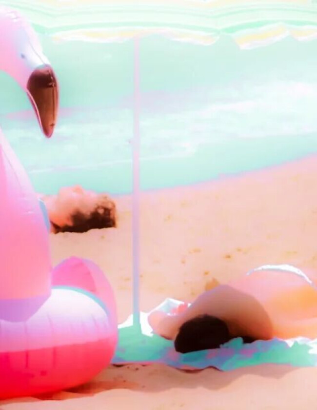 The Sea is Spread and Cleaved and Furled av Ahren Warner