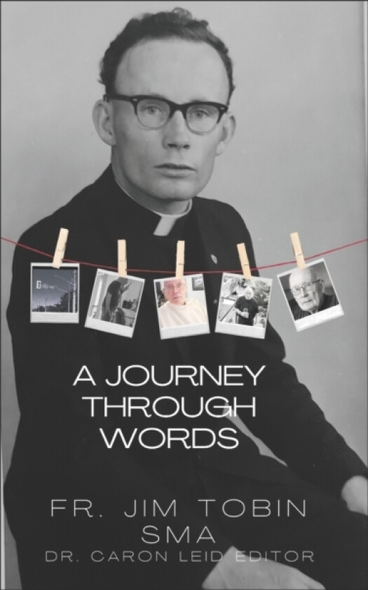 A Journey Through Words av James Tobin S M a (Paperback)