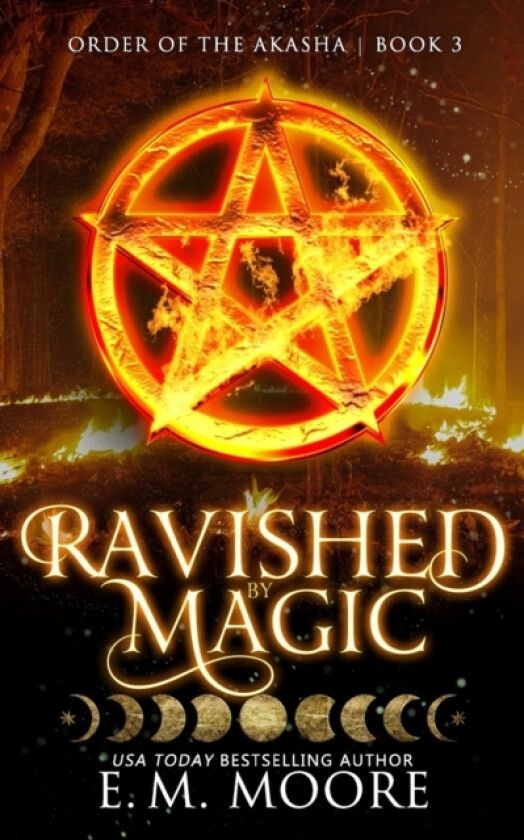 Ravished By Magic av E M Moore (Paperback)