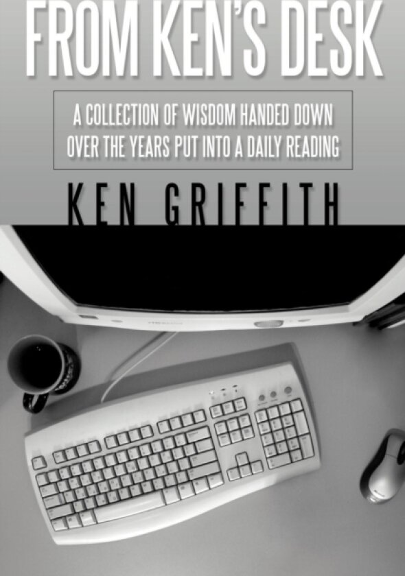 From Ken's Desk av Ken Griffith (Paperback)