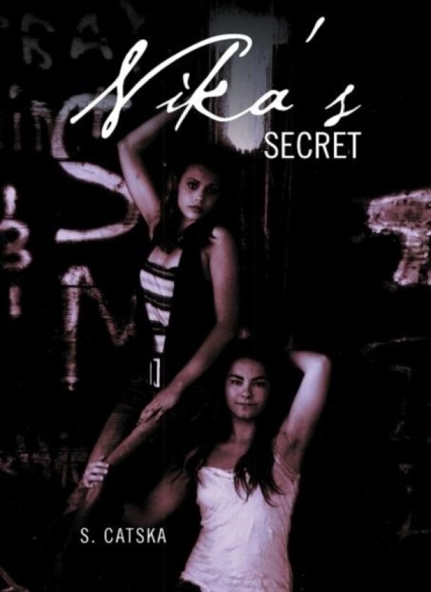 Nika's Secret av S Catska (Paperback)