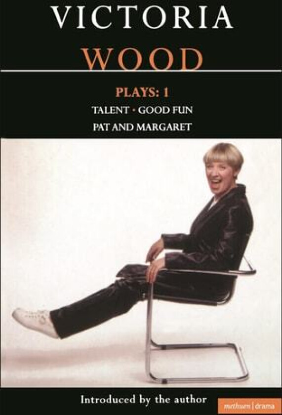 Wood Plays:1 av Victoria Wood (Paperback)