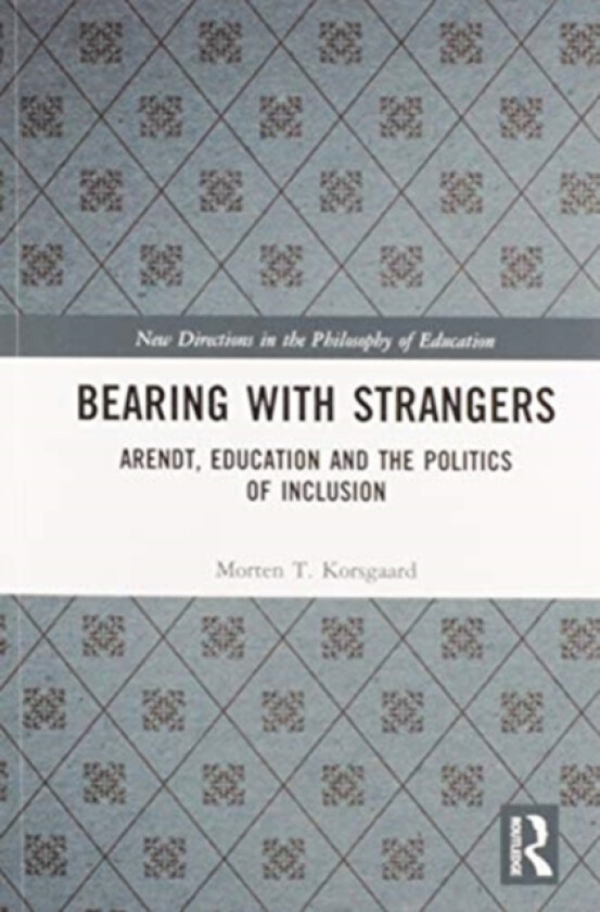 Bearing with Strangers av Morten T. Korsgaard (Paperback)