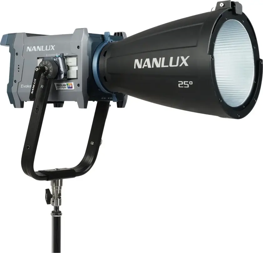 Evoke 600C Full-Color Spot Light 600W. 1000-20 000K