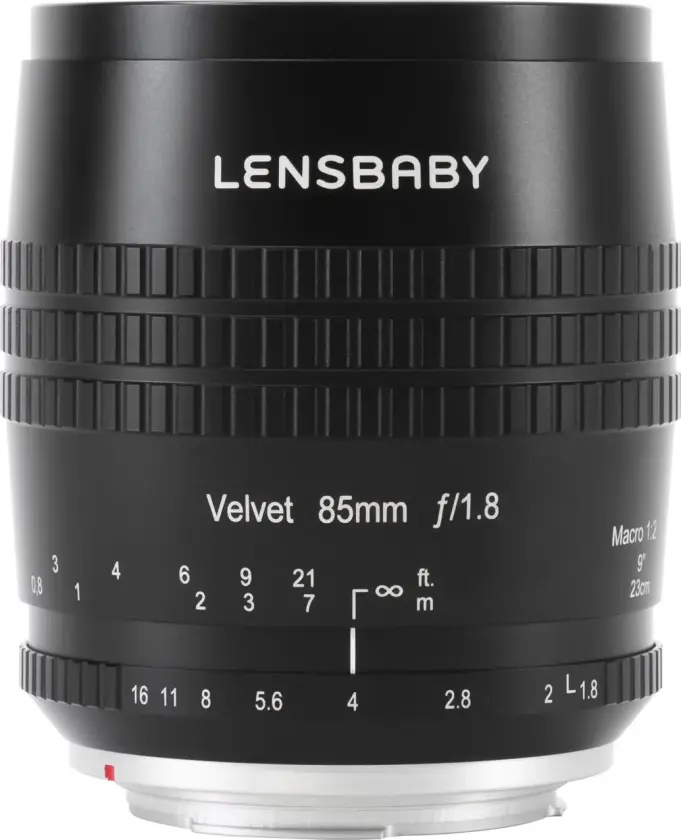 Velvet 85mm f/1.8 for Canon RF. Ø67mm