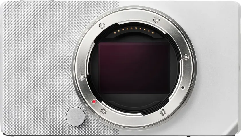 BF Kamerahus Silver 24,6MP Full-Frame BSI CMOS Sensor