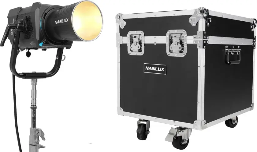 Evoke 900C Spot Light Med Flight Case
