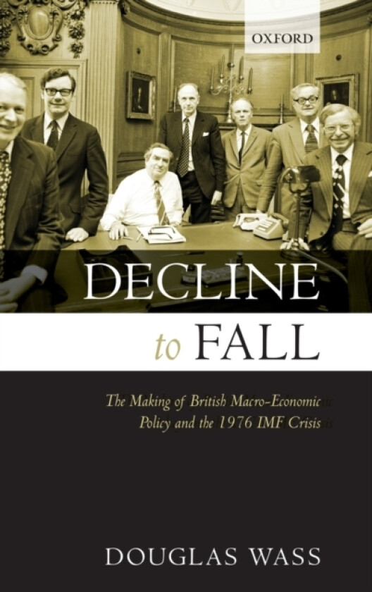 Decline to Fall av Douglas Wass (Hardcover)