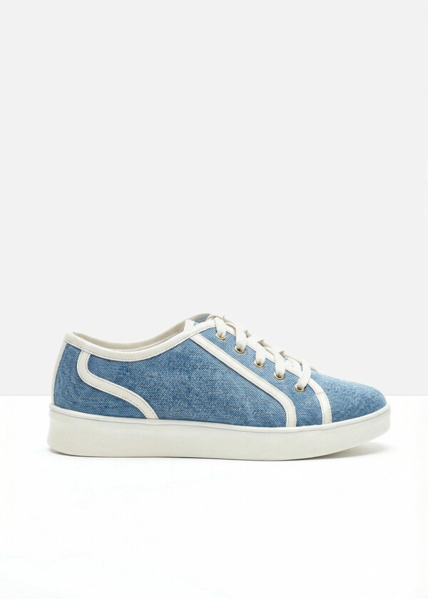 Sneakers i denimstil