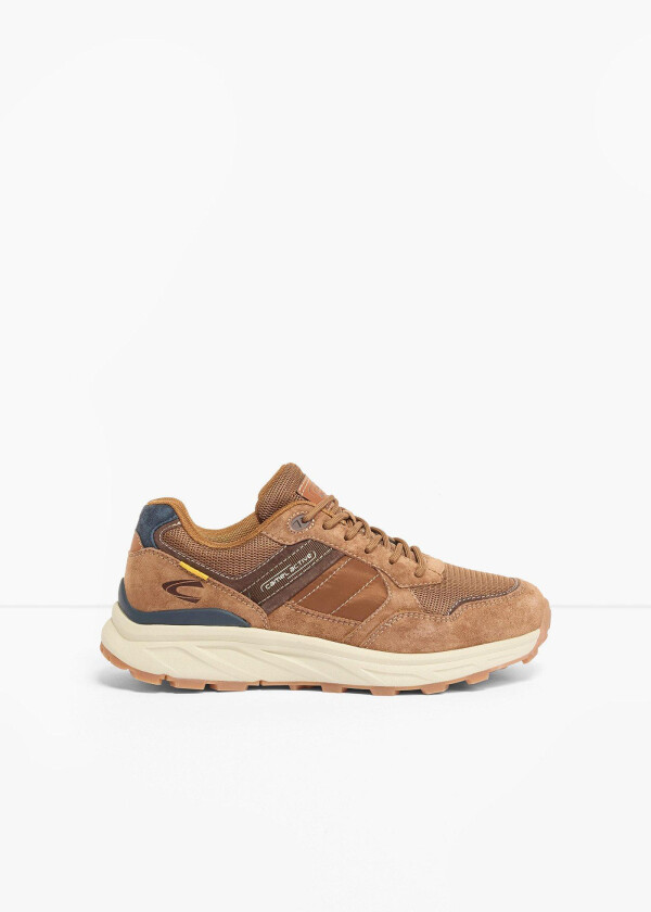 Sneakers i semsket skinn fra Camel Active