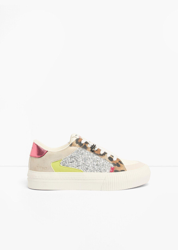 Sneakers fra Tamaris med glitterdetaljer