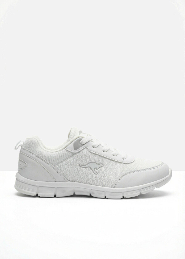 Sneakers med meshinnfelling fra Kangaroos