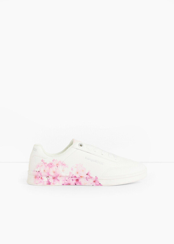 Sneakers fra Kagaroos med blomstertrykk