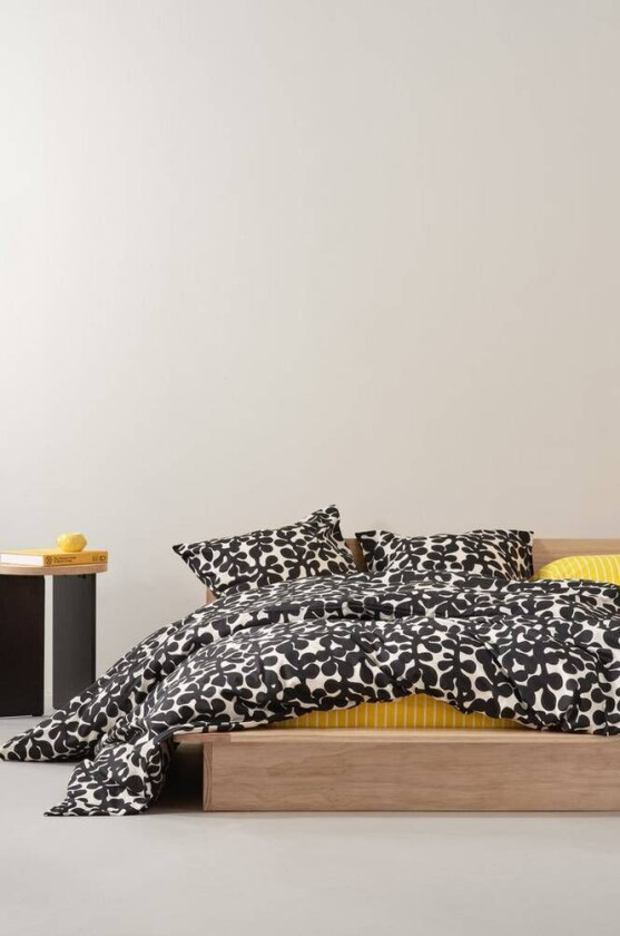 KNOTA sengesett dobbeltseng økologisk Hvit/svart