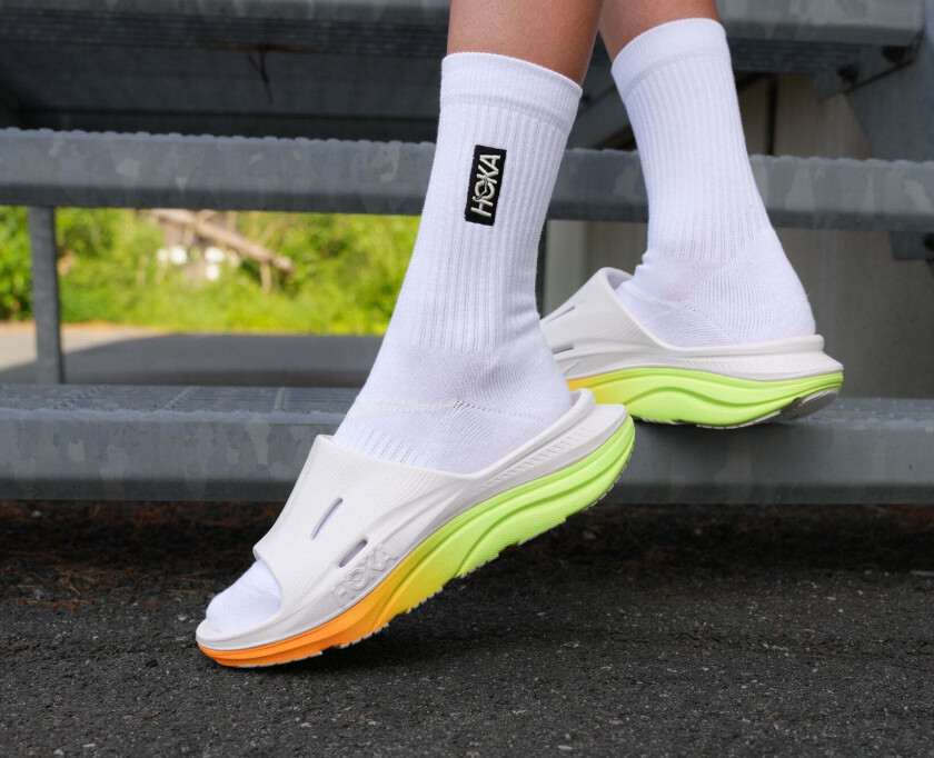 U ORA RECOVERY SLIDE 3 White / Neon Yuzu, EU 46 2/3