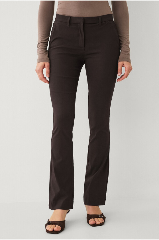 Flexy Bootcut bukser i superstretch - Brun