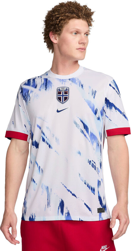 Bilde av Norge 2024 Stadium Bortedrakt Herre White/University Red/Old Royal L