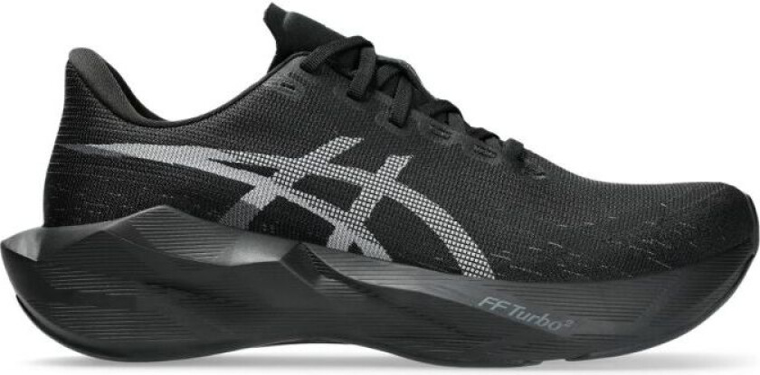 Novablast 6 Herre Black/Black 41 1/2