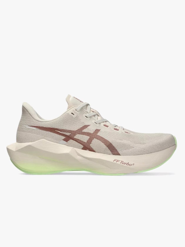 Novablast 6 - Beige - Herre - Sko - Løpesko