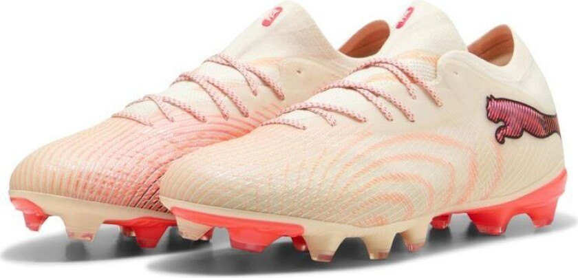 Future 9 Fusion FG/AG The Arrival - Sukkermandel/ White/Ultra Red/ Svart FORHÅNDSBESTILLING, størrelse 45