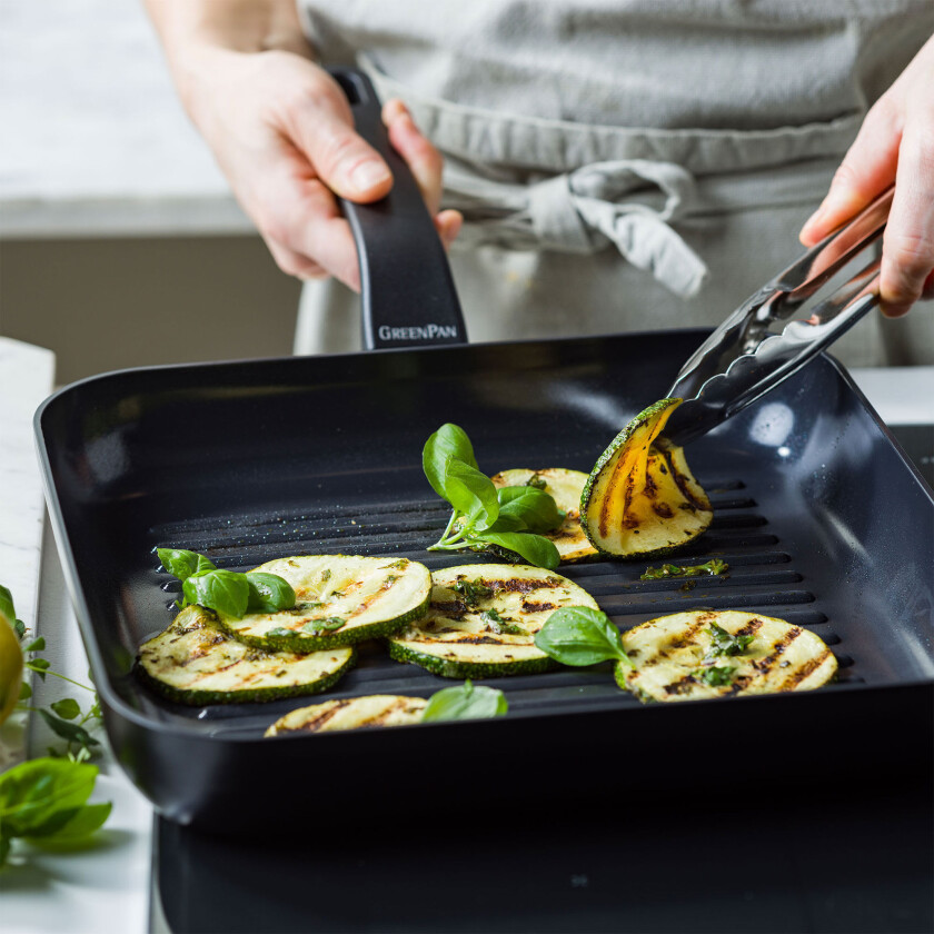 Essence grillpanne 28 cm, svart