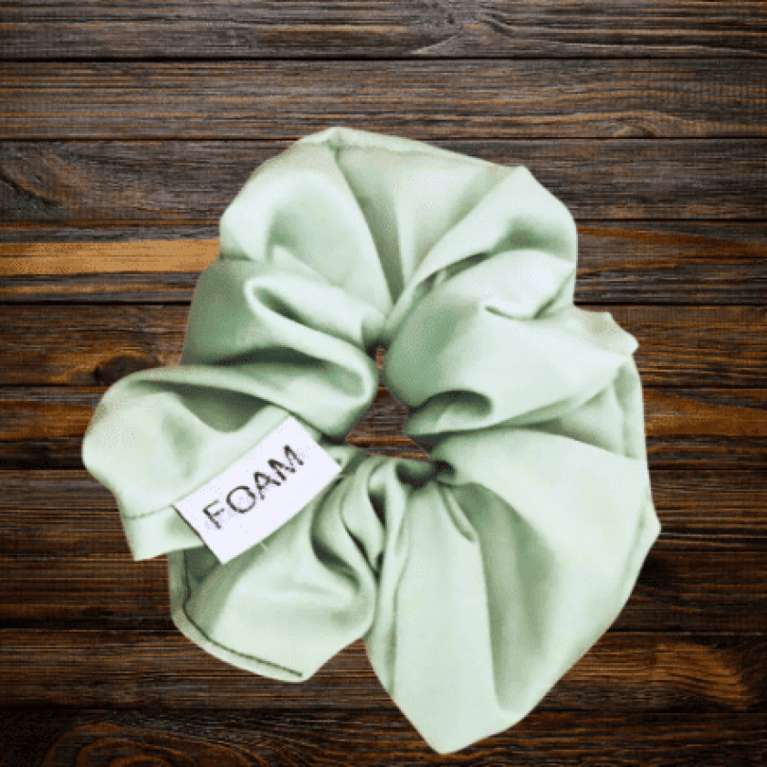 Foam Satinhårsnodd Satin Scrunchie Hårsnodd I Satin - Light Forest Green