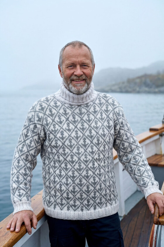 Hvit Skjærgårdsgenser med lysegrått mønster - Strikkia 2026-001GGCS-67946703
