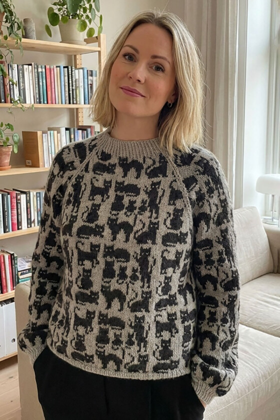 Crazy cat woman sweater - DLG 25-038