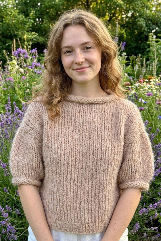 Beige claudia genser - Strikkia 2026-035-702