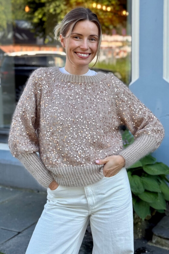 Nora aftengenser - Strikkia 2026-032