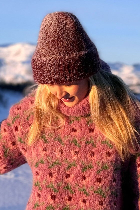 Frostluen i plommefarge - Ingrid Raadim IR-05-01D