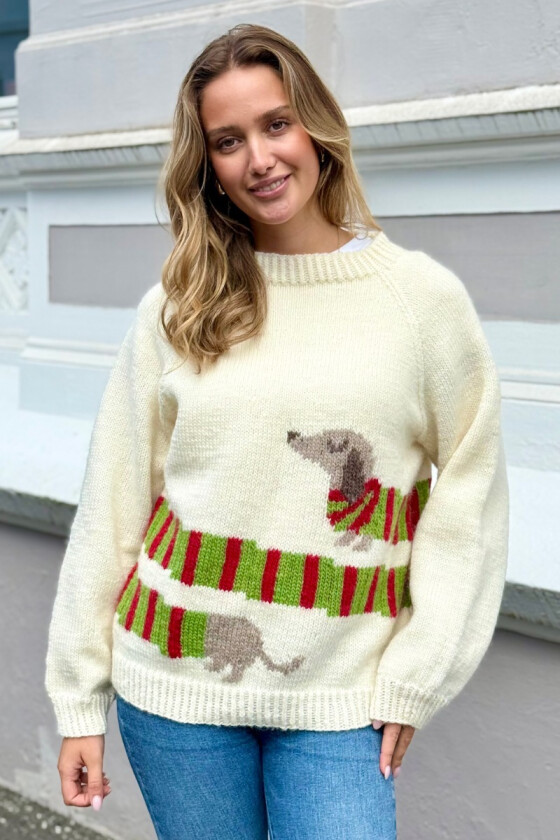Happy hot dog sweater - Strikkia 2026-042A
