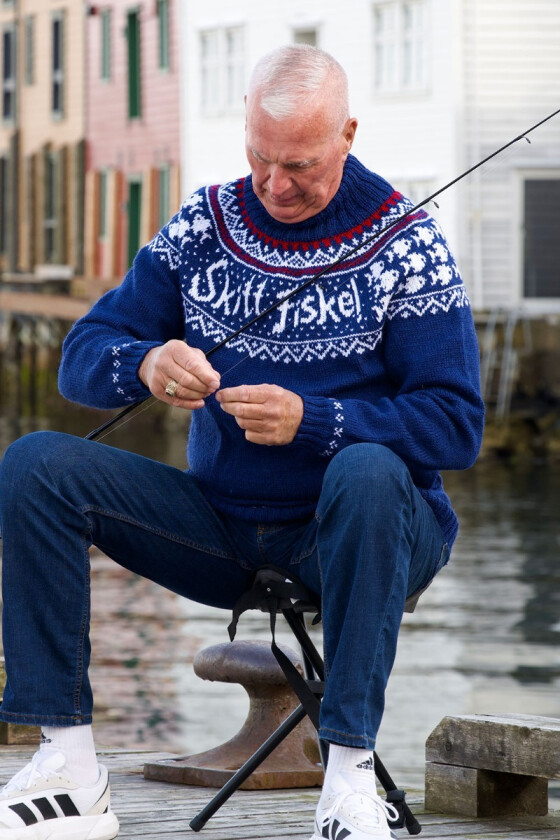Skitt fiske genseren i marineblå - DLG 25-035NLW