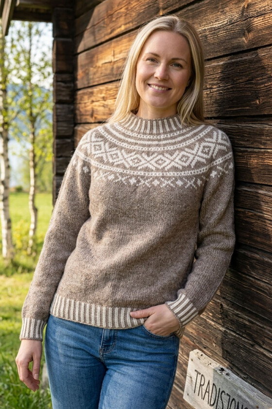 Beige Troldhaugen genser med hvitt ønster - DLG 23-001U-607600