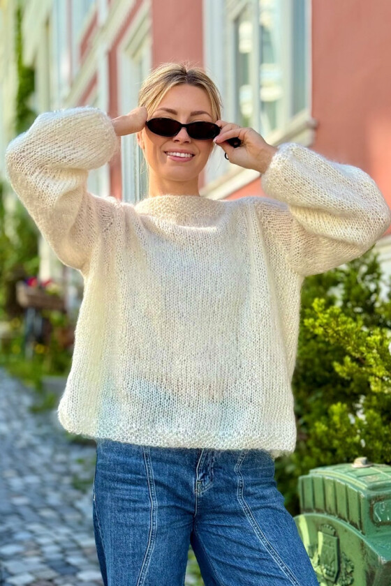 Hvit Cozy haze sweater - Belfilato 24-010B