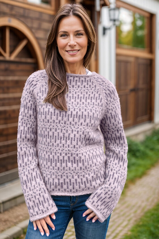 Lyst lilla Little strokes sweater - Strikkia 2024-050-367369