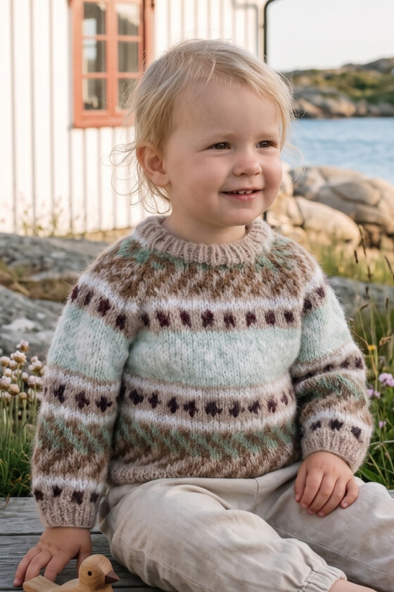 Beige Hanami barnegenser med raglanfelling - Ingrid Raadim IR-02-59B