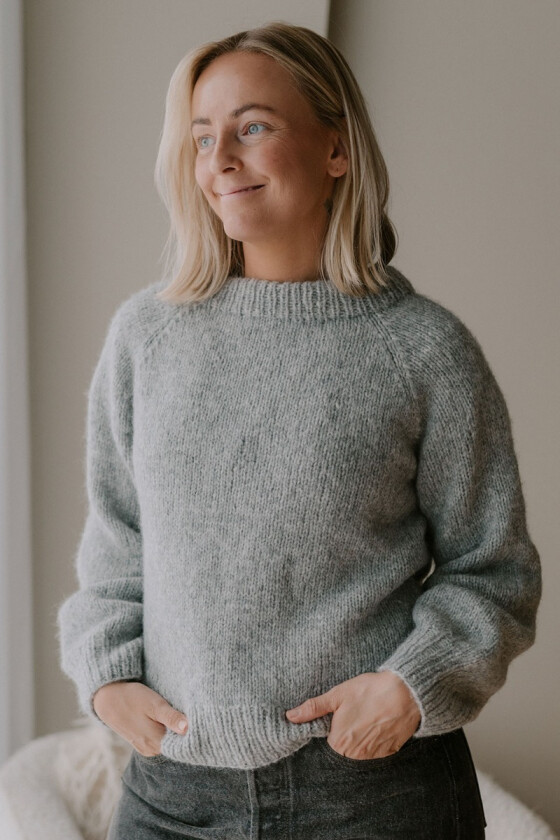 Cozy everyday kosegenser - Strikkia 2022-002-313F