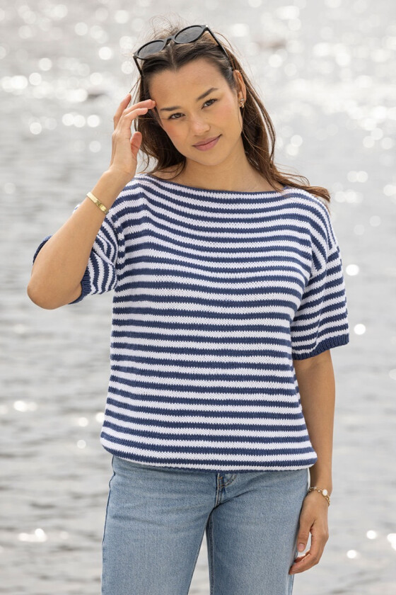 Blå Salty T-skjorte med hvite striper og båthals - Viking-2610-2-627600