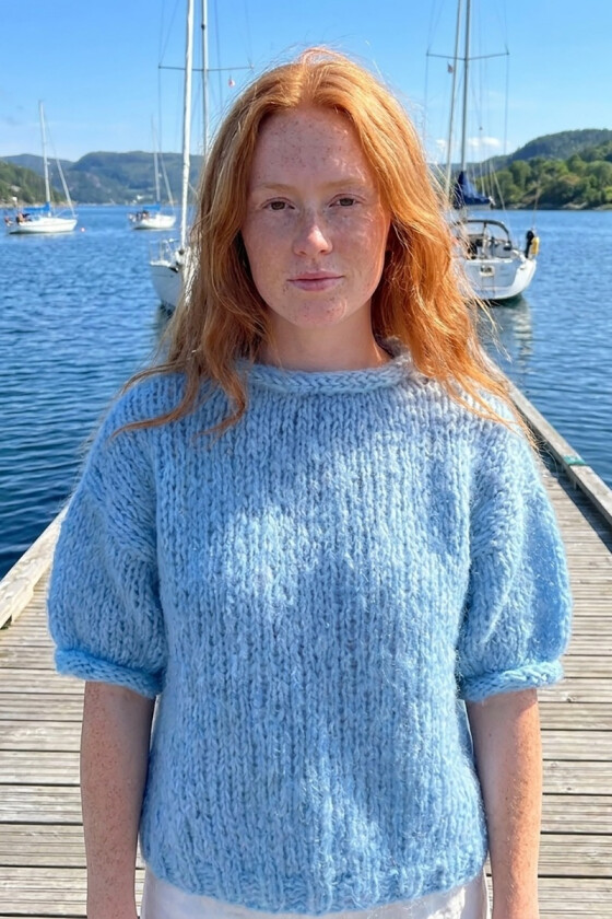 Isblå claudia genser - Strikkia 2026-035-707