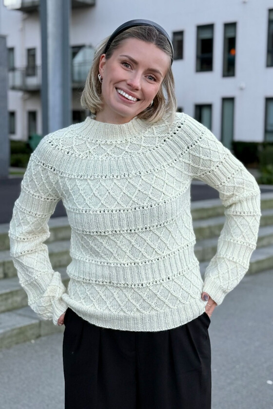 Strukturlykke genser i natur - DLG 24-013-3400